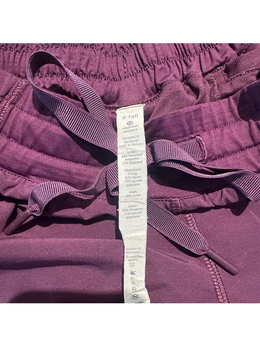 Lululemon - Picture 5 of 8